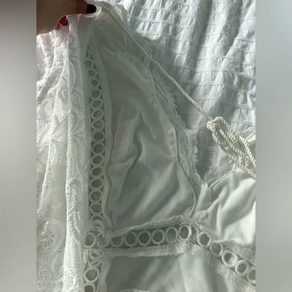 Hello Molly Lace Romper - Picture 9 of 9